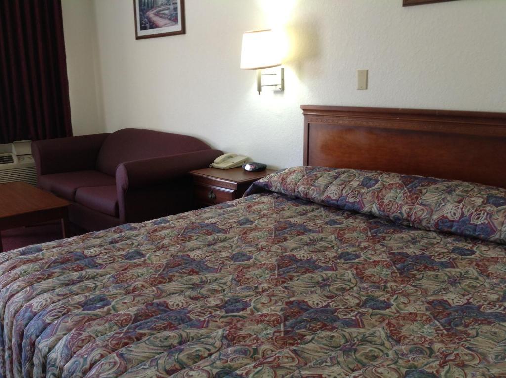 Budget Host Hempstead Inn Brookhollow/Energy Corridor Houston Bagian luar foto