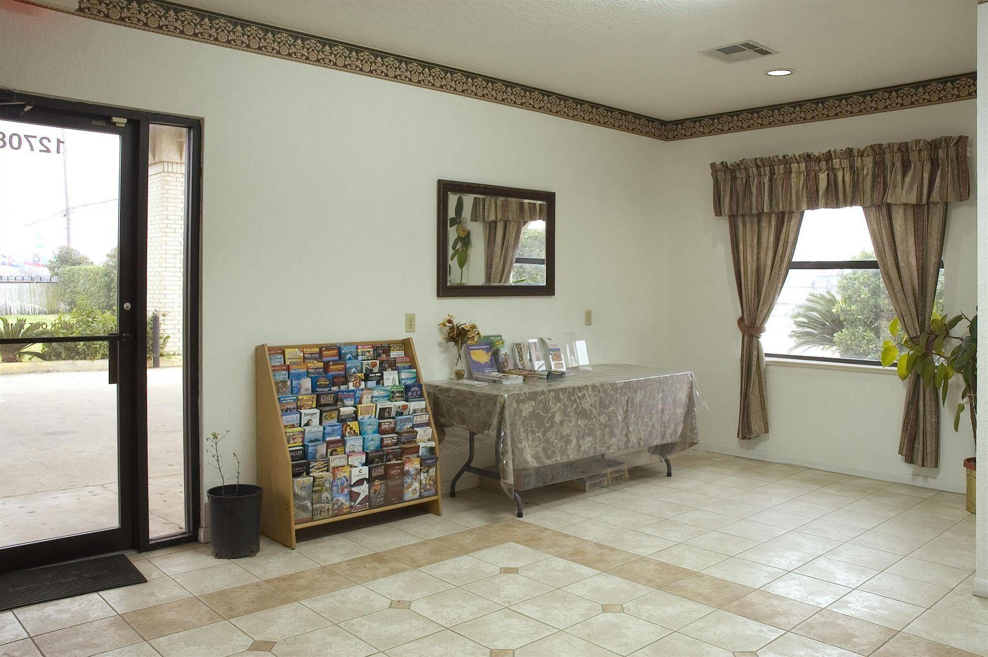 Budget Host Hempstead Inn Brookhollow/Energy Corridor Houston Bagian luar foto